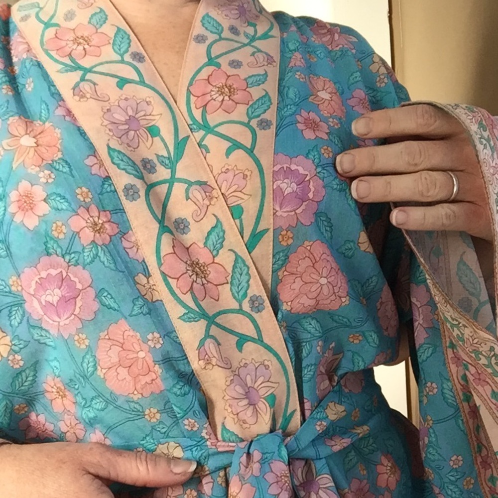 Love Story Midi Robe - Picture 7 of 12